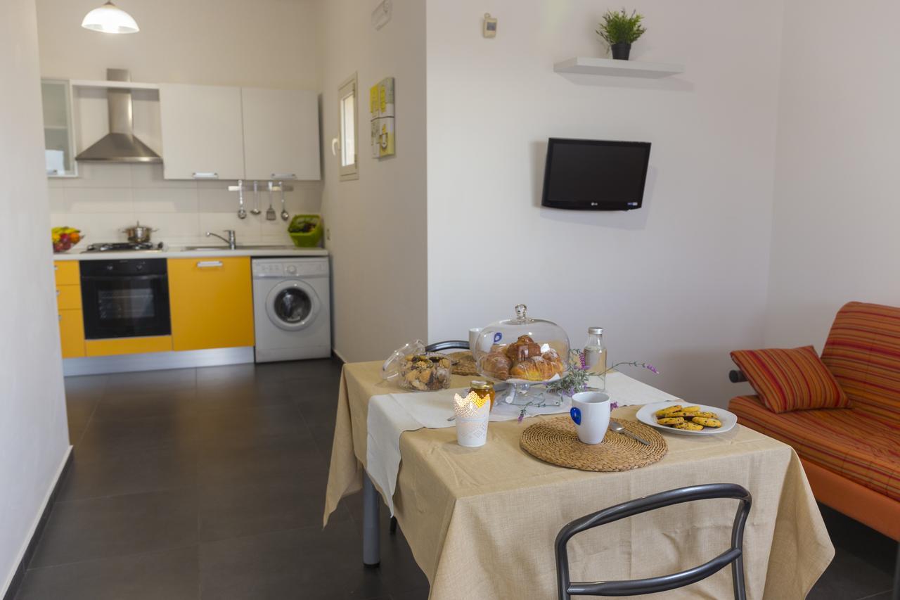Mareinsicilia: Appartamenti Larica Cava d'Aliga Bagian luar foto